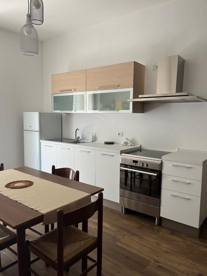 Appartamento Mela Ad Alba, Cuore Delle Langhe Екстериор снимка
