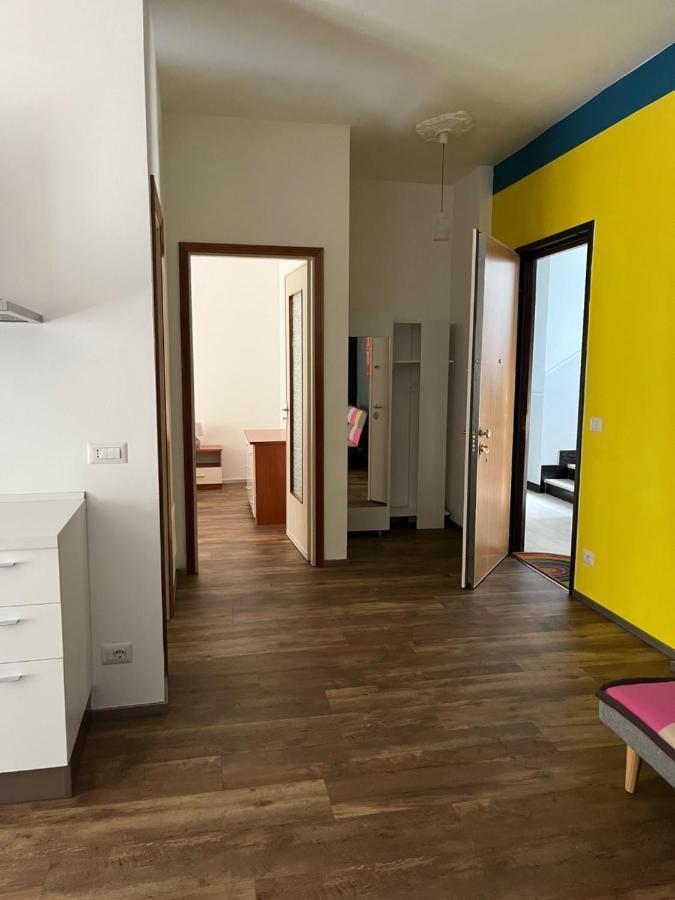 Appartamento Mela Ad Alba, Cuore Delle Langhe Екстериор снимка
